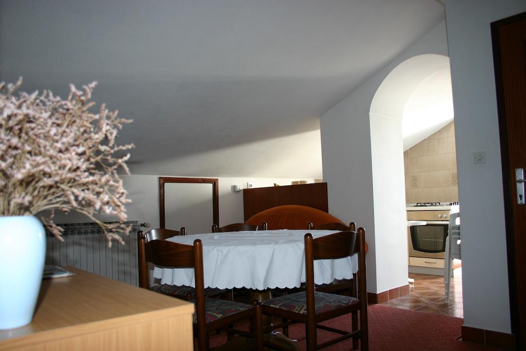 Apartments Grzunov Zadar Kamer foto